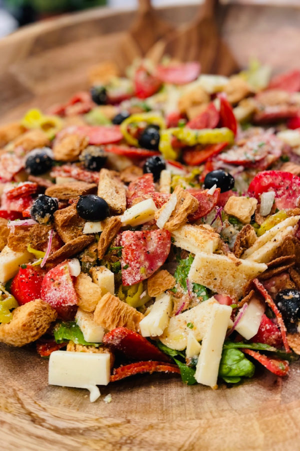 croutons and pepperorni salad