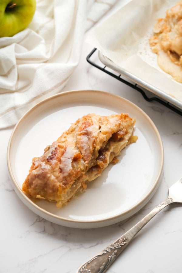 a serving of puff pastry apple braids