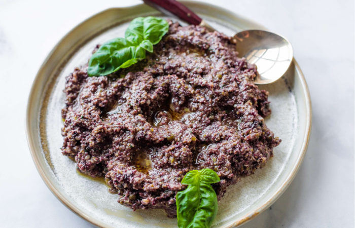 Artichoke Olive Tapenade in a bowl