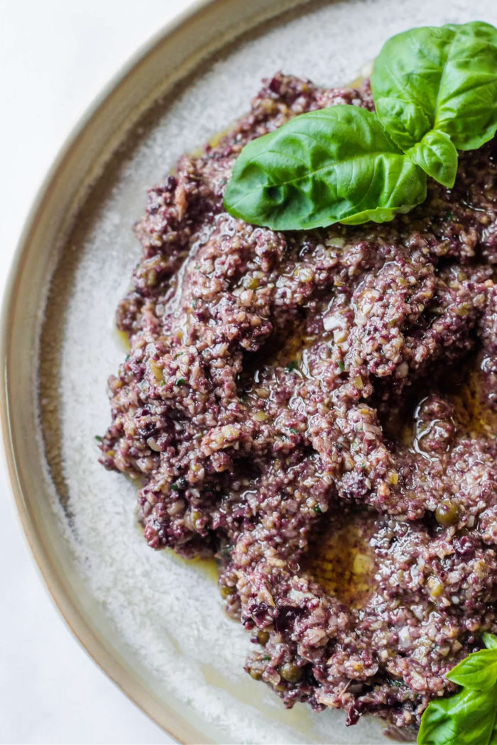 Olive Tapenade with basil