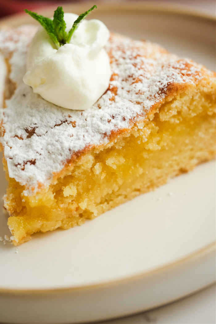 Lemon Curd Cakes with whipped cream