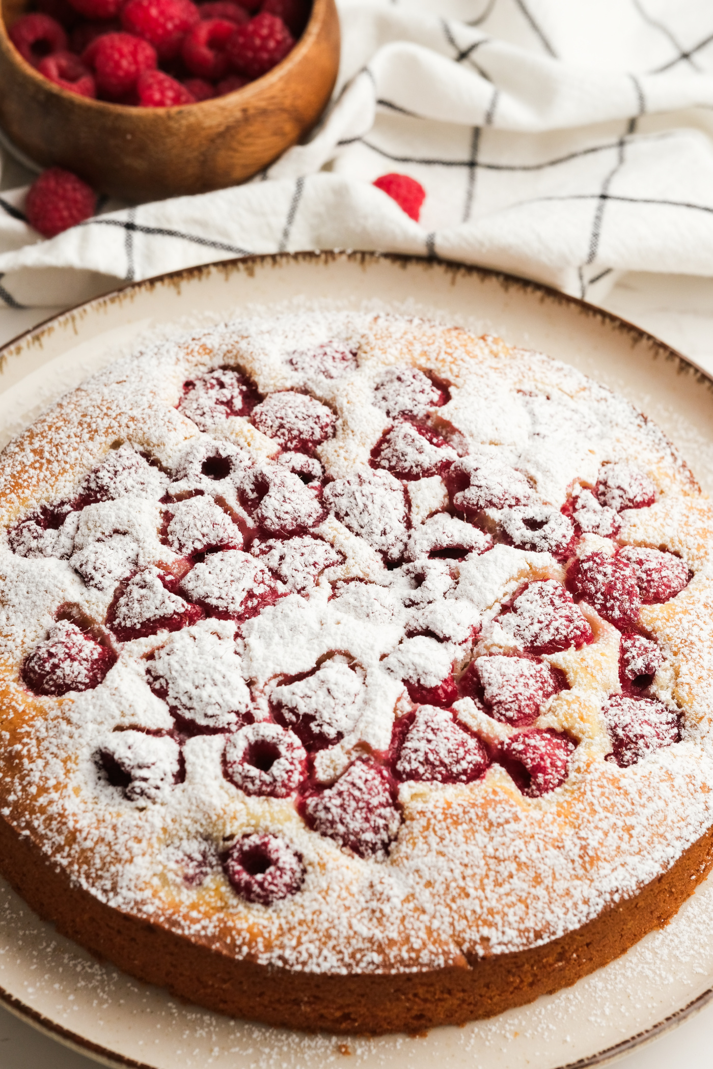 Summer Raspberry Cake Recipe - Reluctant Entertainer