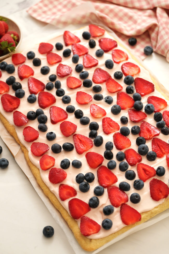 a 4th of July Fruit Pizza