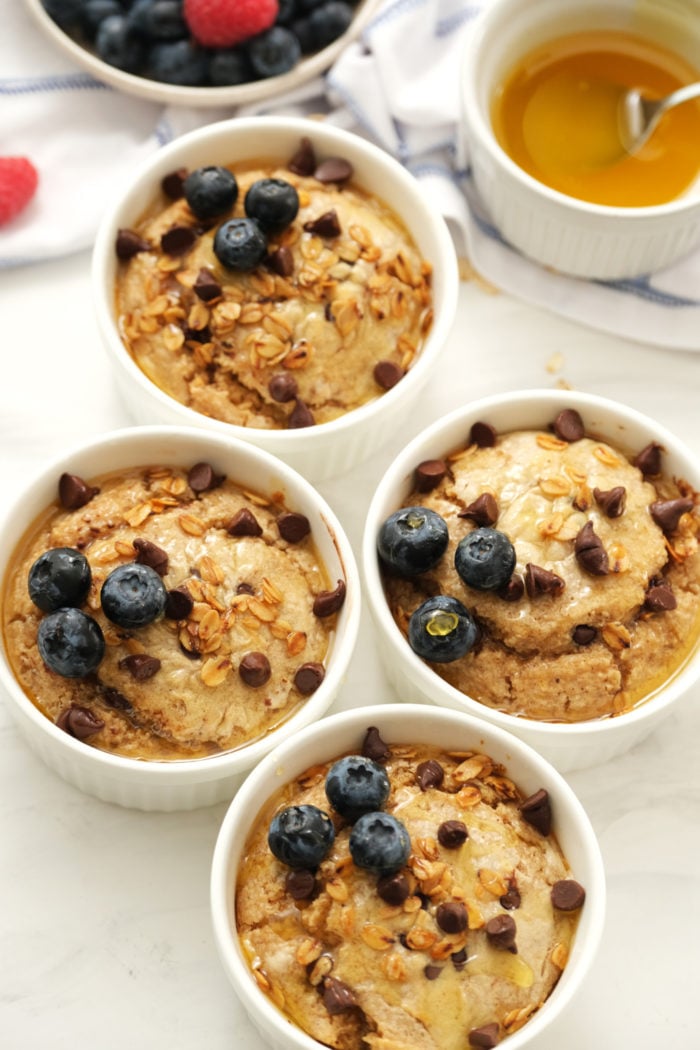 baked oats with blueberries
