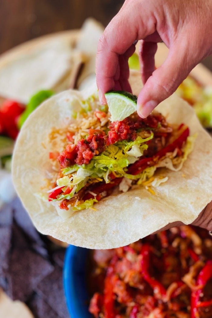 making a fajita taco