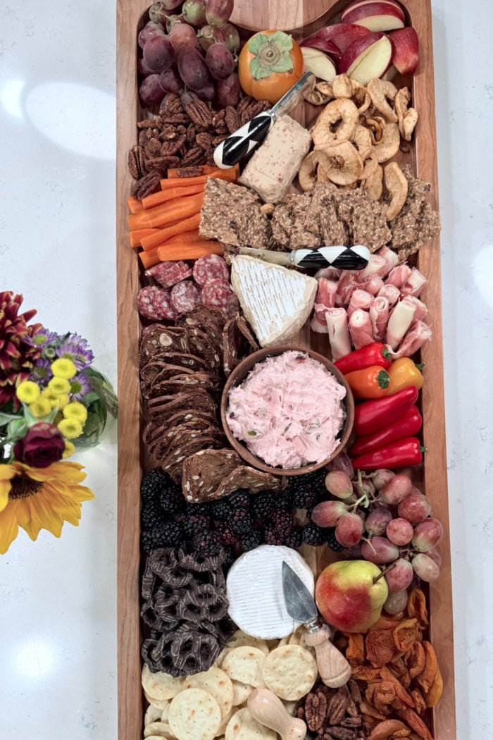 how to make a Large Charcuterie Board