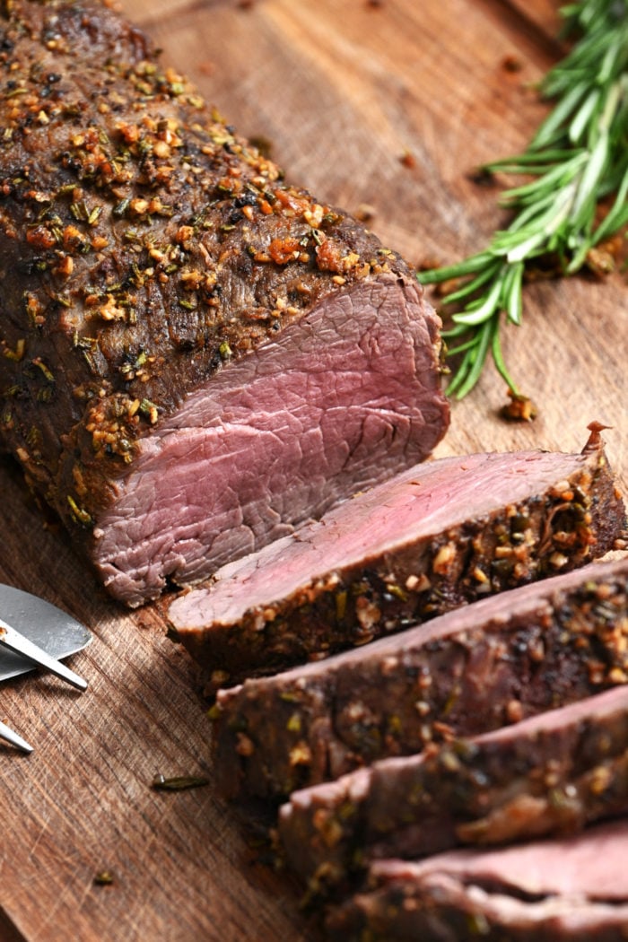 slicing a beef tenderloin