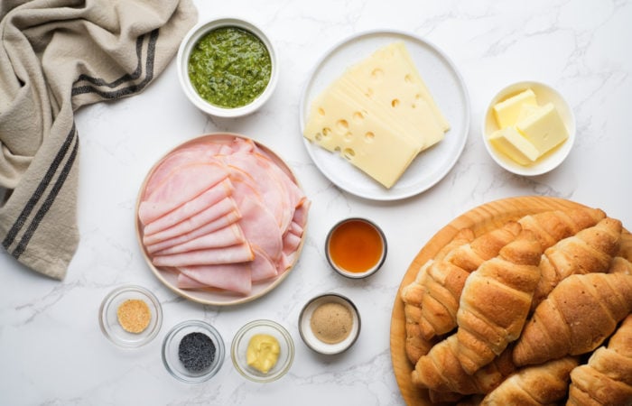 ingredients to make Baked Ham and Cheese Croissants