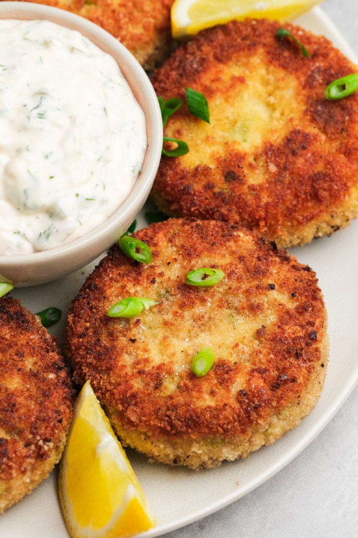 bowl of dipping Sauce for Fish Cakes on plate