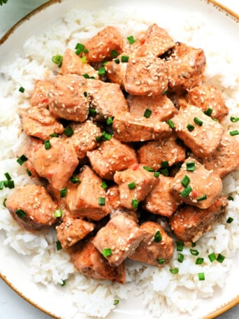 Bang Bang Salmon Bites with white rice