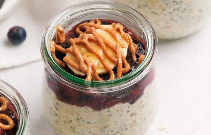 peanut butter drizzle on overnight oats