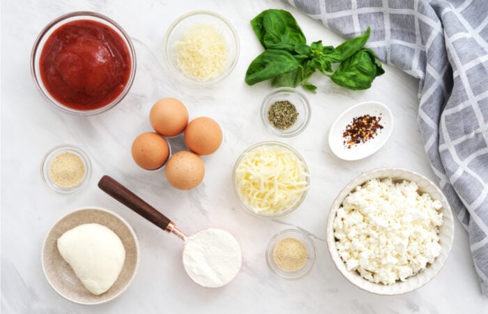 ingredients to make Cottage Cheese Pizza
