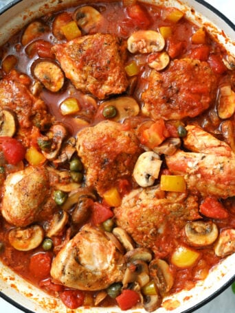 Dutch Oven Chicken Cacciatore