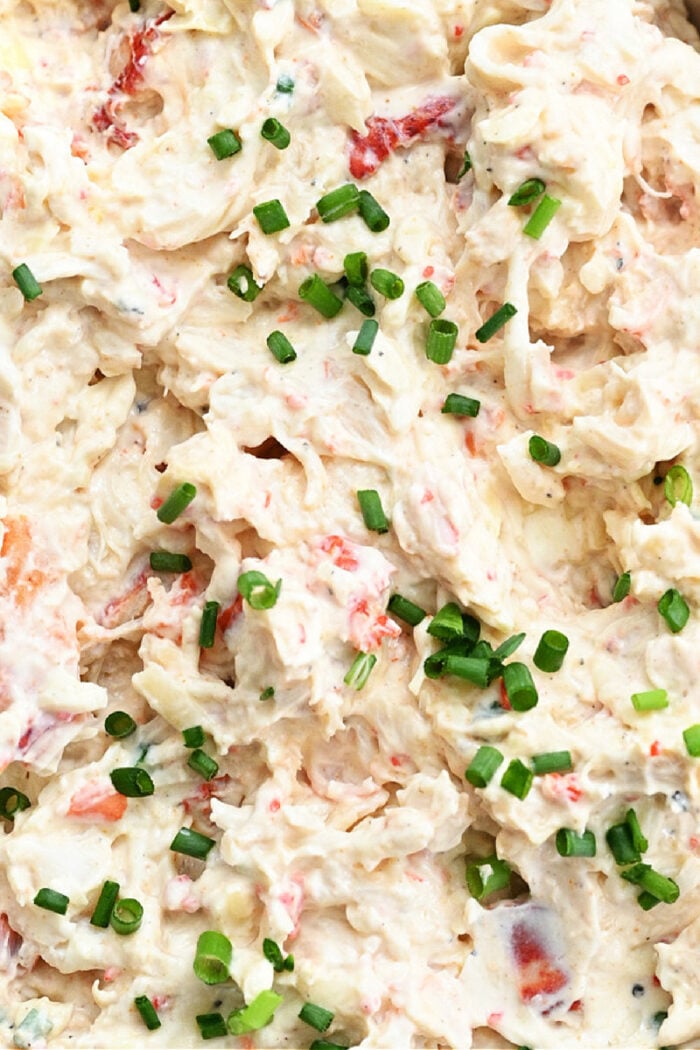 creamy dip made of crab