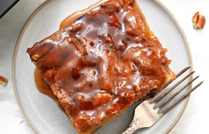 caramel on cake