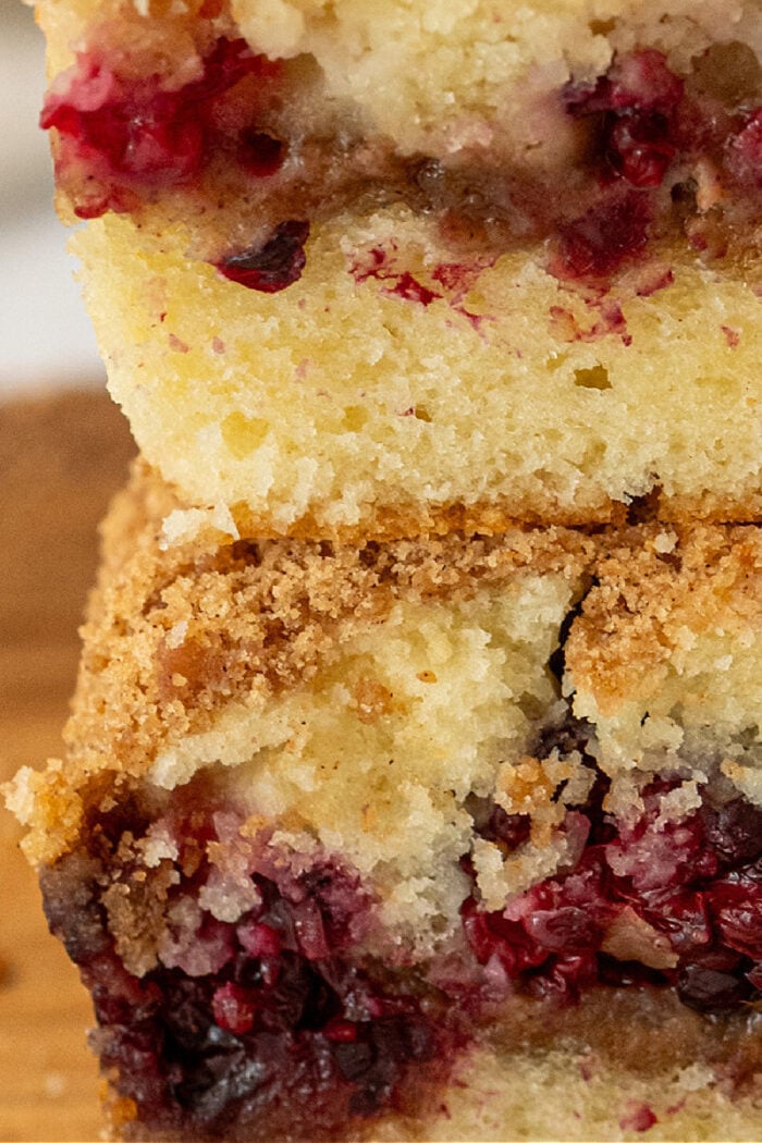 blackberry moist cake