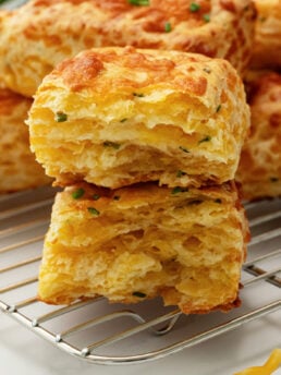 flaky buttermilk scones