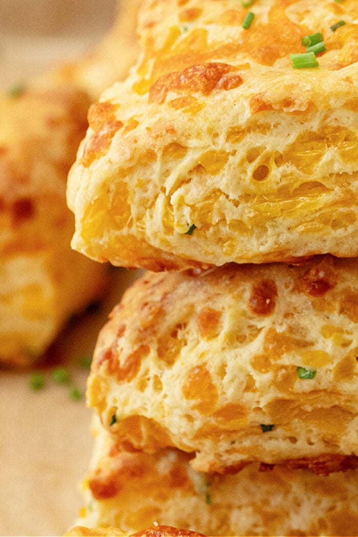 cheesy biscuits