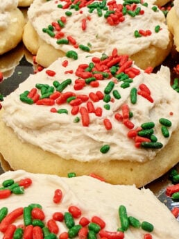 3 christmas cookies