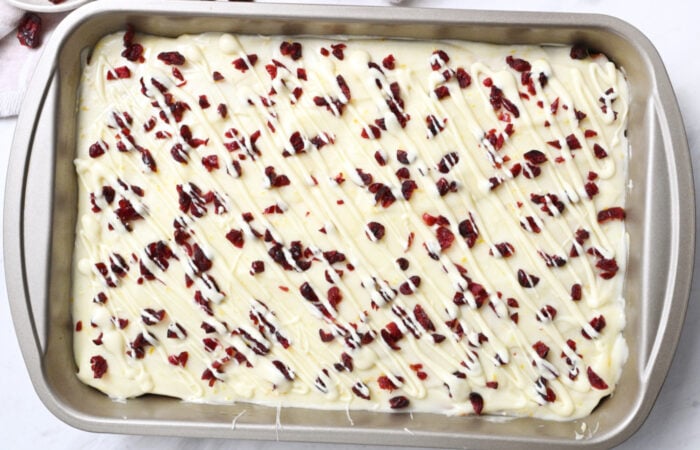 adding drizzle to bars