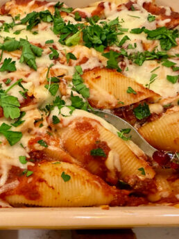 saucy pasta shells