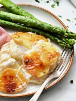 creamy potatoes with asparagus