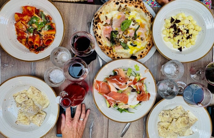 pizza, pasta and wine in Bordeaux for dinner