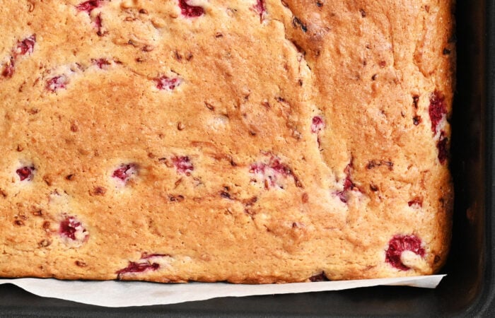 a baked raspberry cake