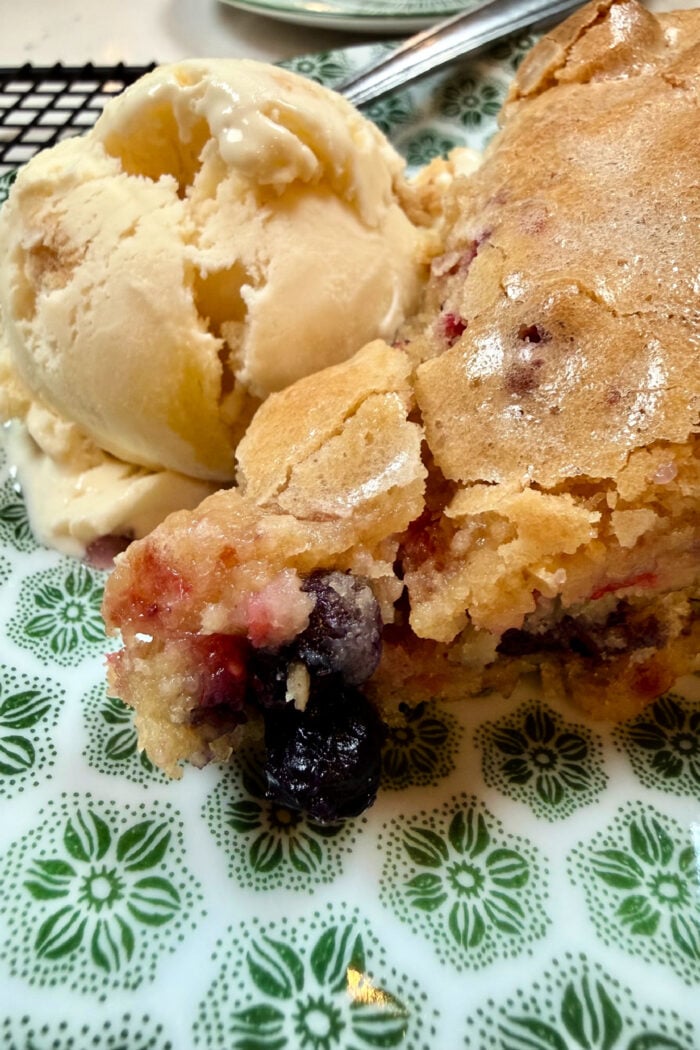 Berry Coffee Cake with ice cream