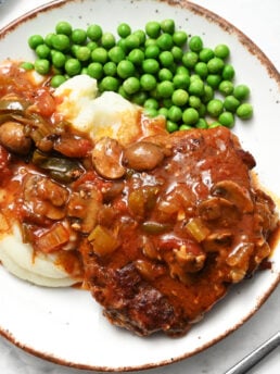 swiss steak with mushrooms